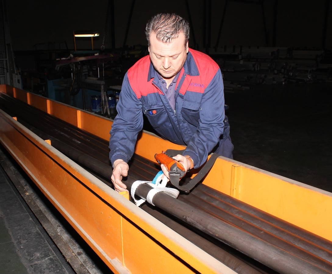 El delegado territorial, Luis Domingo González, visita las instalaciones de Cicrosa