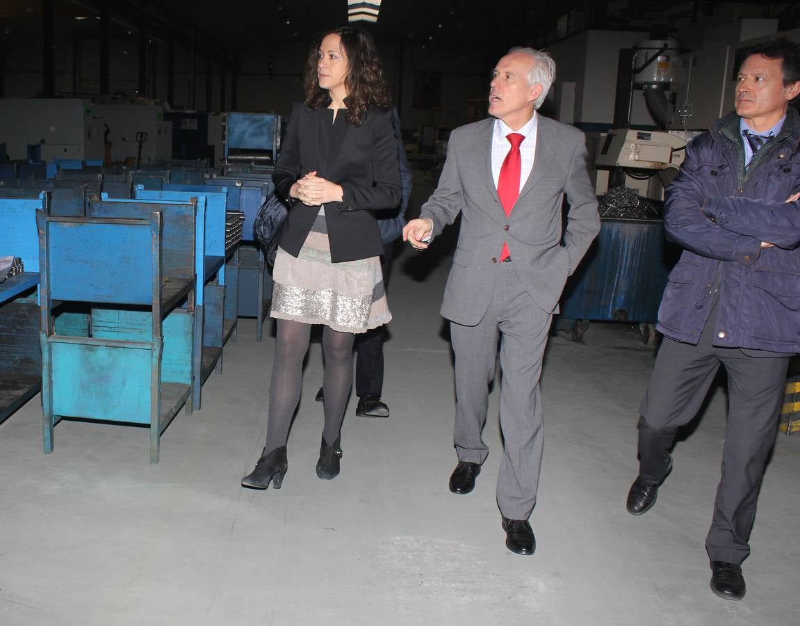 El delegado territorial, Luis Domingo González, visita las instalaciones de Cicrosa