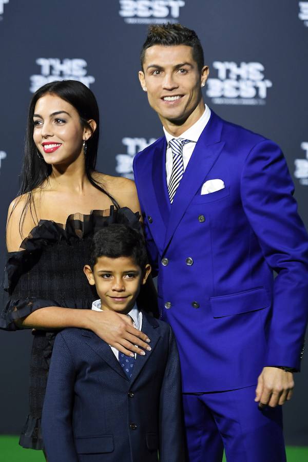 Cristiano presenta a su nueva novia, Georgina Rodríguez, en la gala &#039;The Best&#039;