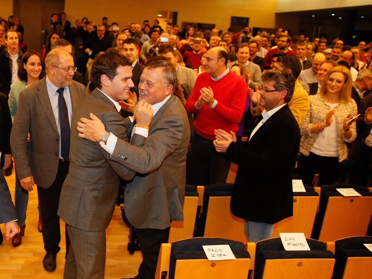Albert Rivera participa en un acto con militantes en Valladolid