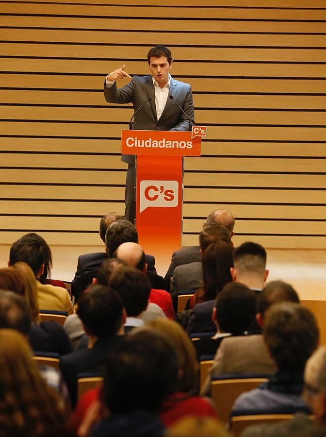 Albert Rivera participa en un acto con militantes en Valladolid