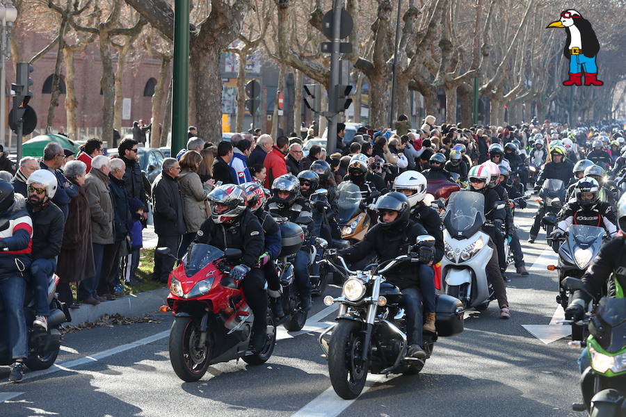 Ambiente en el desfile de banderas de Pingüinos en Valladolid (Parte 3)