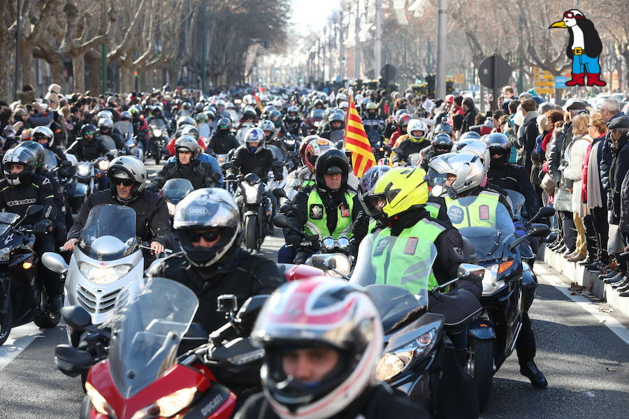 Ambiente en el desfile de banderas de Pingüinos en Valladolid (Parte 3)