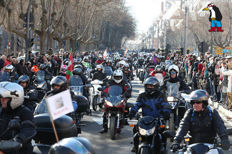 Ambiente en el desfile de banderas de Pingüinos en Valladolid (Parte 3)