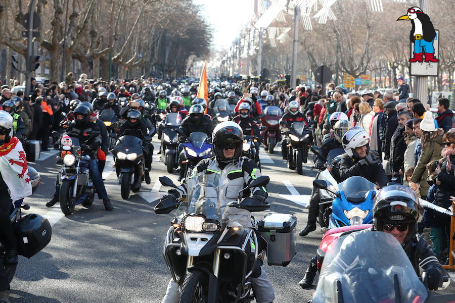 Ambiente en el desfile de banderas de Pingüinos en Valladolid (Parte 3)