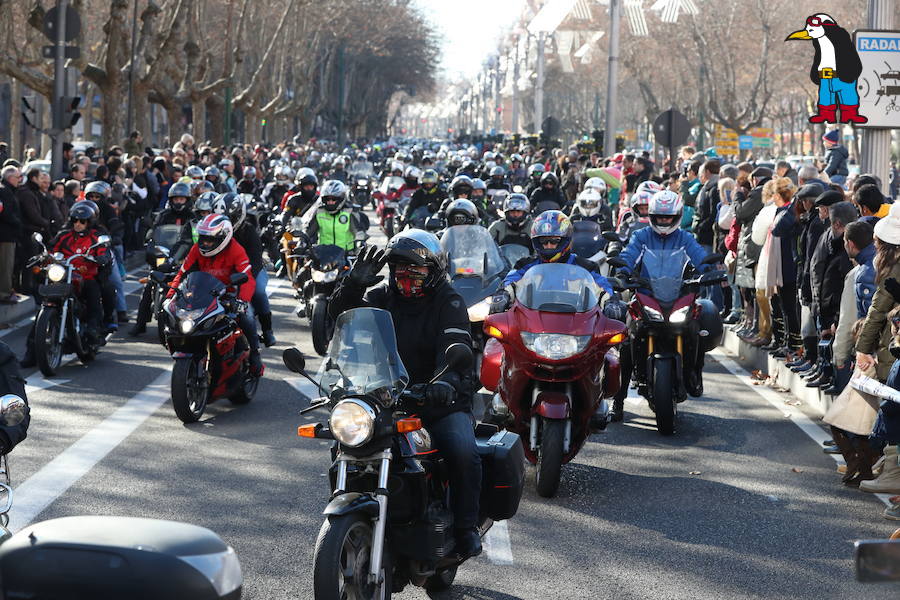 Ambiente en el desfile de banderas de Pingüinos en Valladolid (Parte 3)