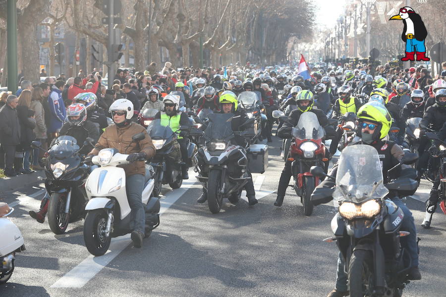 Ambiente en el desfile de banderas de Pingüinos en Valladolid (Parte 4)