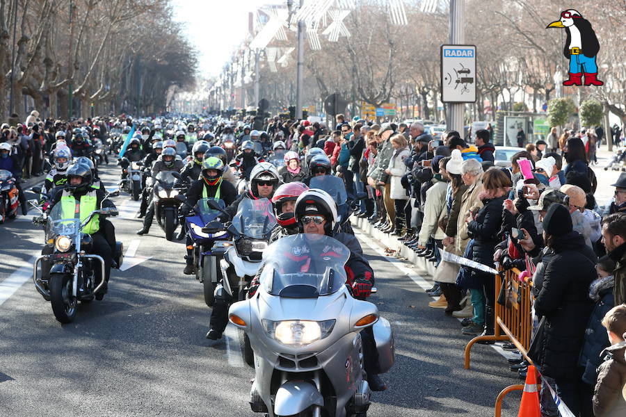 Ambiente en el desfile de banderas de Pingüinos en Valladolid (Parte 4)