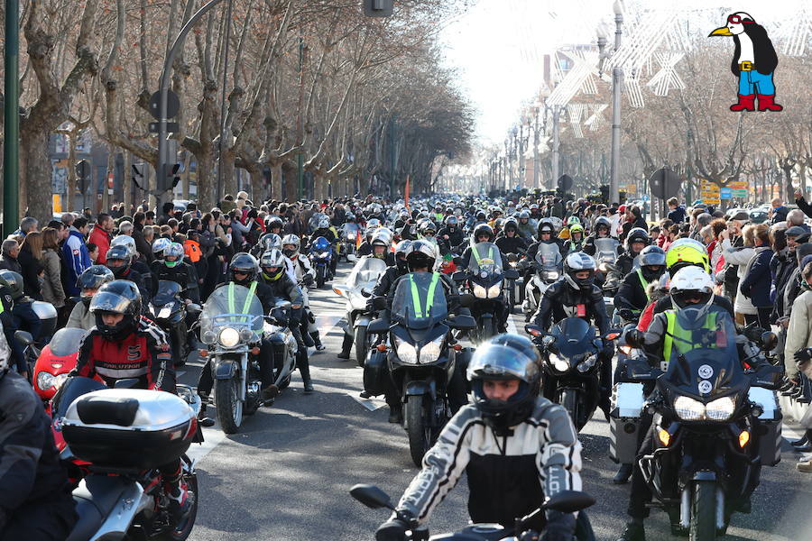 Ambiente en el desfile de banderas de Pingüinos en Valladolid (Parte 5)