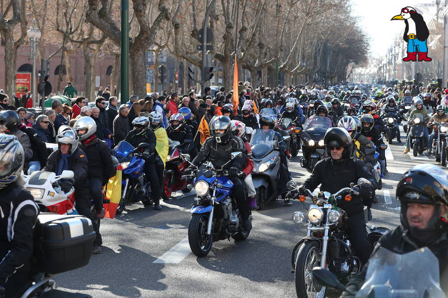 Ambiente en el desfile de banderas de Pingüinos en Valladolid (Parte 5)