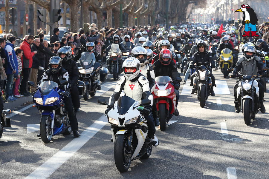 Ambiente en el desfile de banderas de Pingüinos en Valladolid (Parte 5)