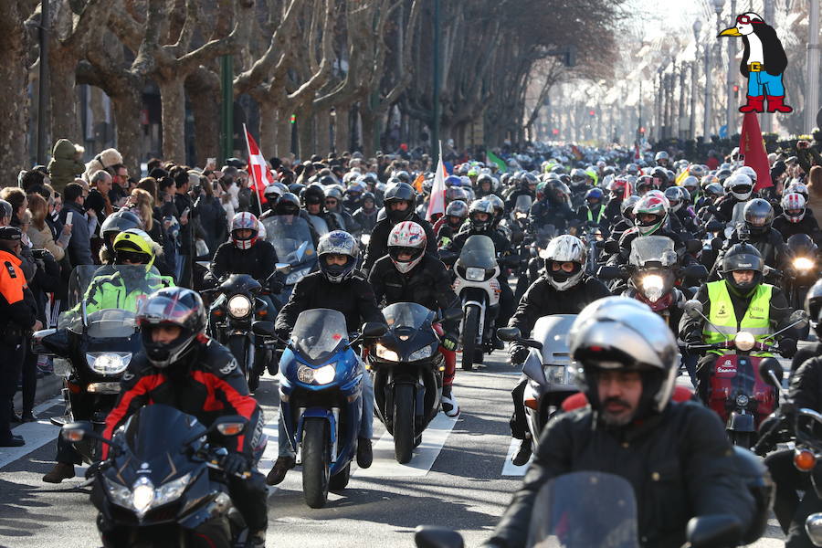 Ambiente en el desfile de banderas de Pingüinos en Valladolid (Parte 6)