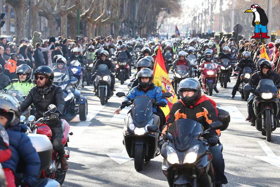 Ambiente en el desfile de banderas de Pingüinos en Valladolid (Parte 7)