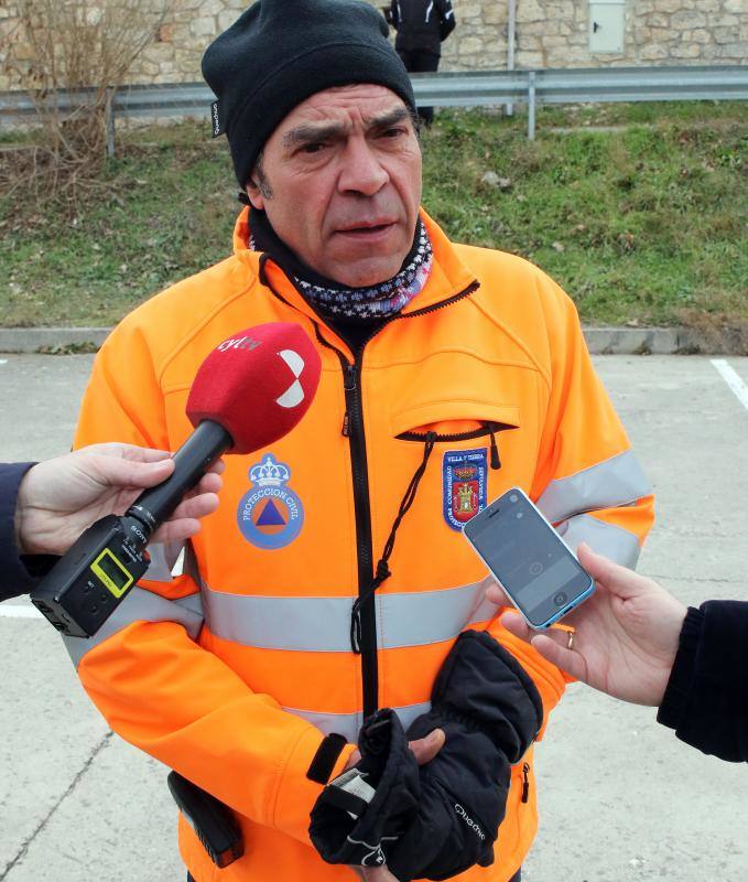 Los moteros de La Leyenda Continúa inundan con sus motos Sepúlveda (Segovia)