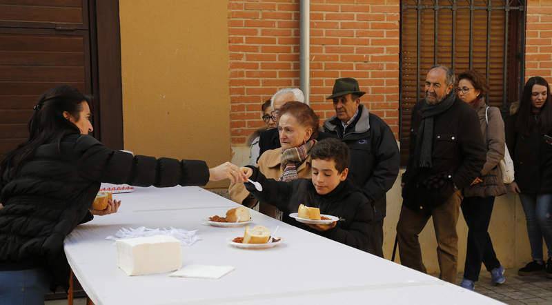Matanza y fiesta de San Antón en Fuentes de Nava (Palencia)
