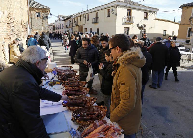 Matanza y fiesta de San Antón en Fuentes de Nava (Palencia)