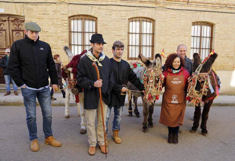 Matanza y fiesta de San Antón en Fuentes de Nava (Palencia)