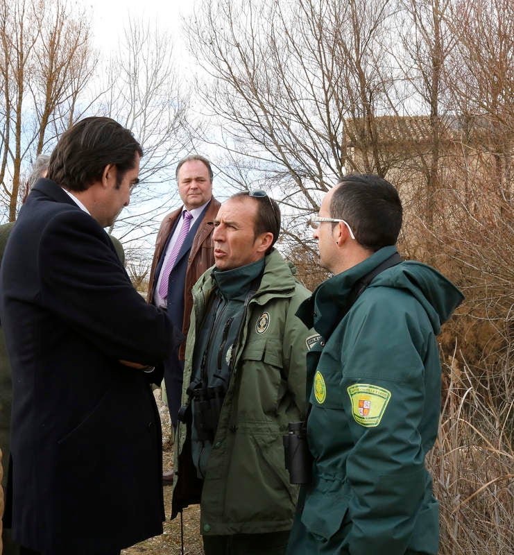 El consejero de Fomento y Medio Ambiente visita las localidades de Villarramiel, Paredes de Nava y Fuentes de Nava
