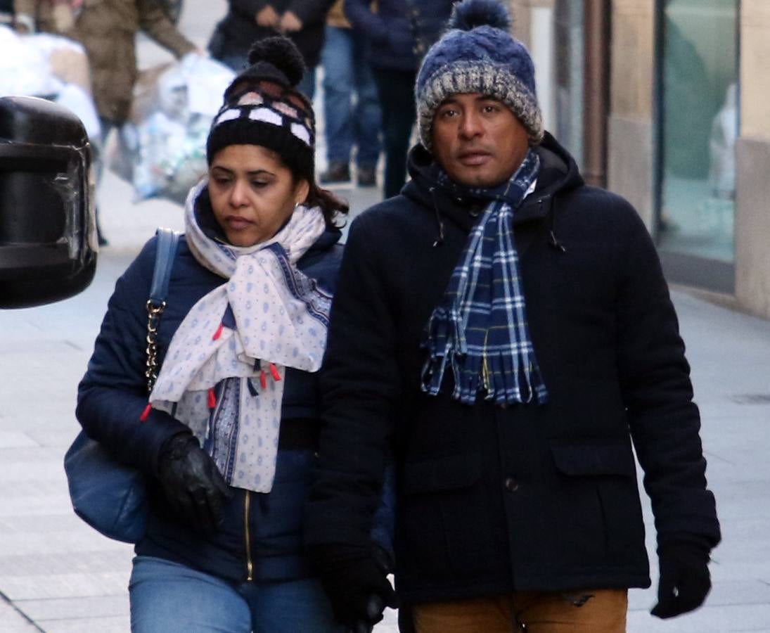 El frío hace tiritar a los segovianos