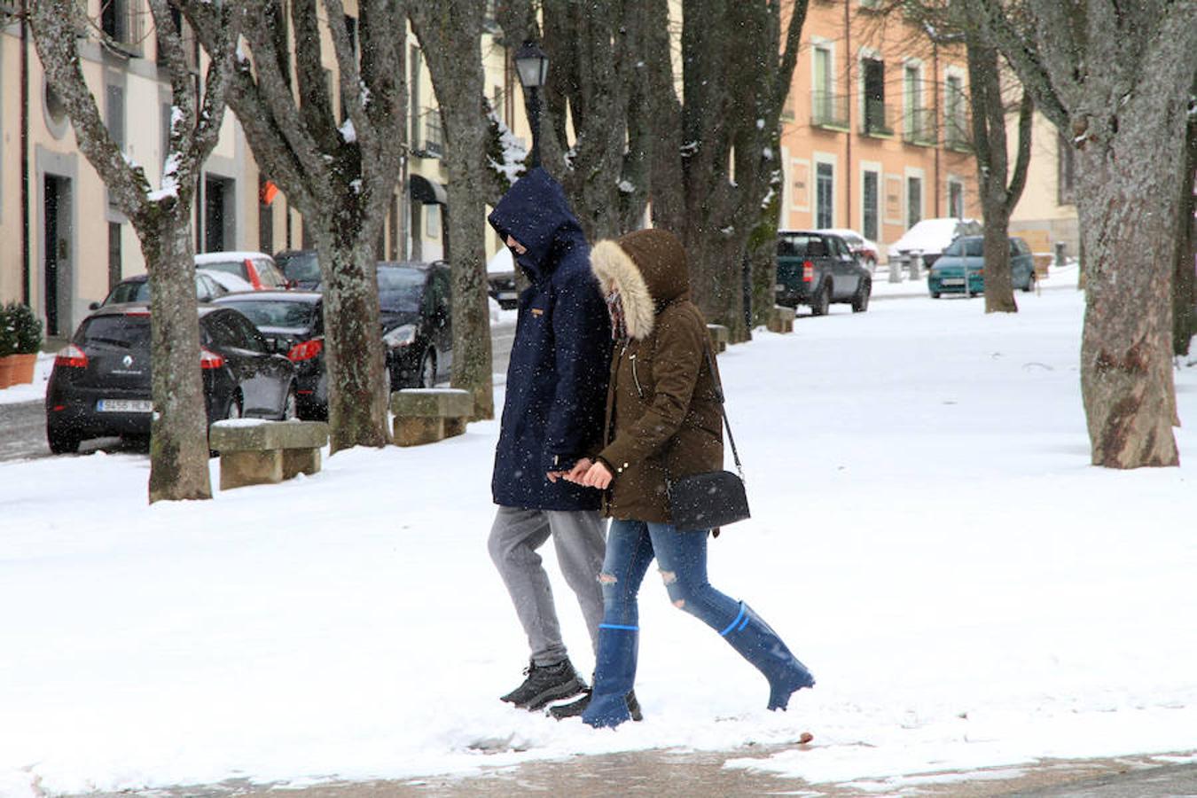 Nieve en Segovia capital y La Granja