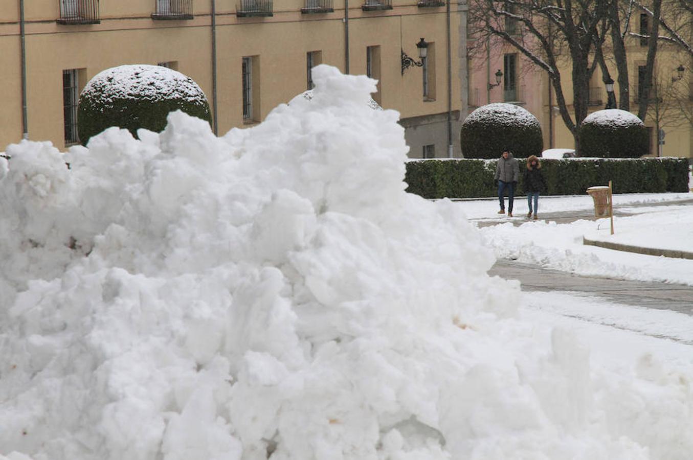 Nieve en Segovia capital y La Granja