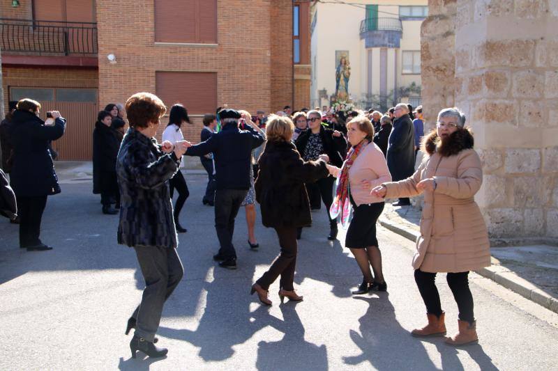 Celebración en Cevico Navero (Palencia) de su día grande en honor a la Virgen de la Paz