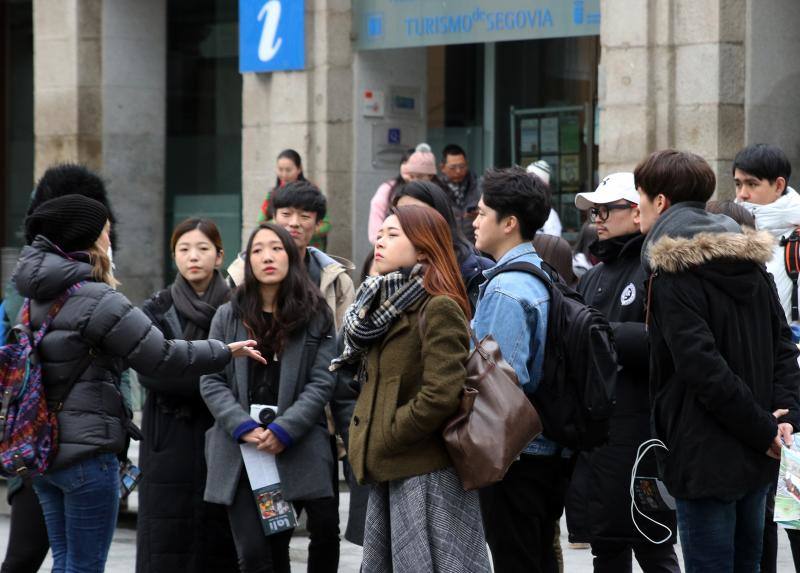 Turistas chinos pasan el Año Nuevo en Segovia