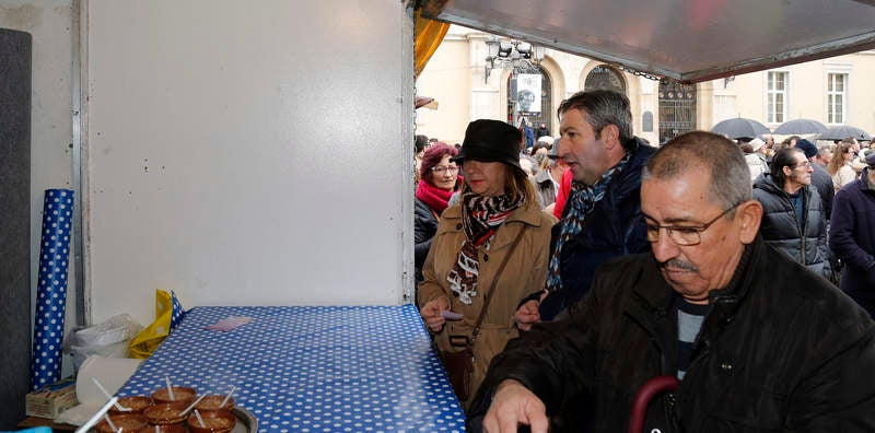 Mercado Tradicional de las Candelas en la Plaza Mayor de Palencia