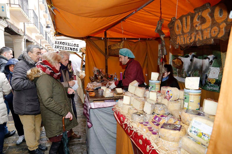 Mercado Tradicional de las Candelas en la Plaza Mayor de Palencia