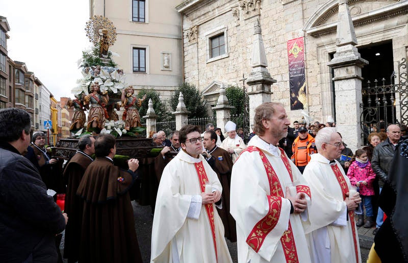 Palencia celebra la festividad de la Virgen de la Calle