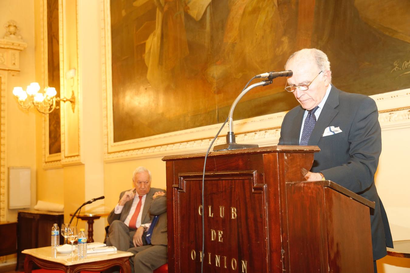 García-Margallo presenta su libro &#039;Europa y el porvenir&#039; en el Club de Opinión Santiago Alba de Valladolid