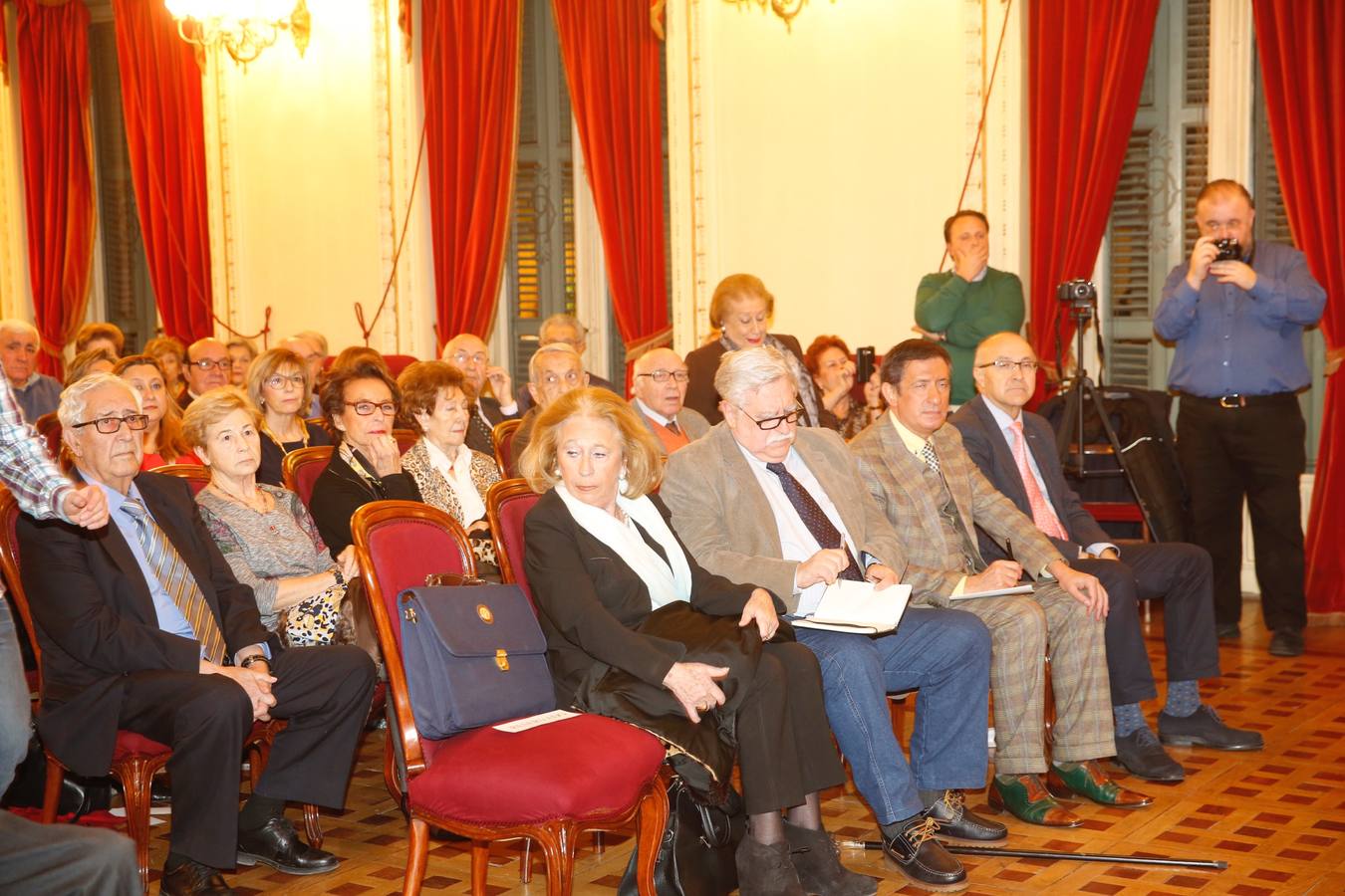 García-Margallo presenta su libro &#039;Europa y el porvenir&#039; en el Club de Opinión Santiago Alba de Valladolid