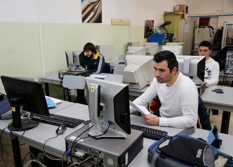 Jornada de difusión de la Formación Profesional en el instituto Trinidad Arroyo de Palencia