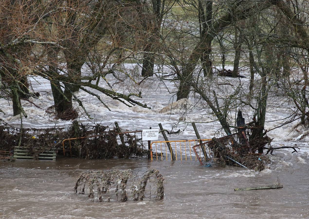 Río Moros a su paso por  El Espinar.