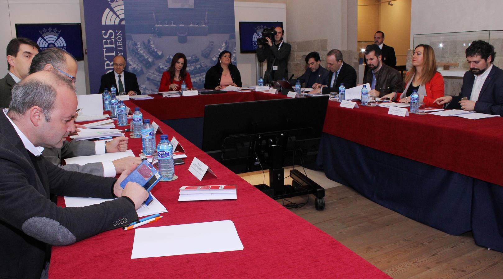 Reunión de la Mesa y la Junta de Portavoces de las Cortes de Castilla y León en la Casa JUnco de Palencia