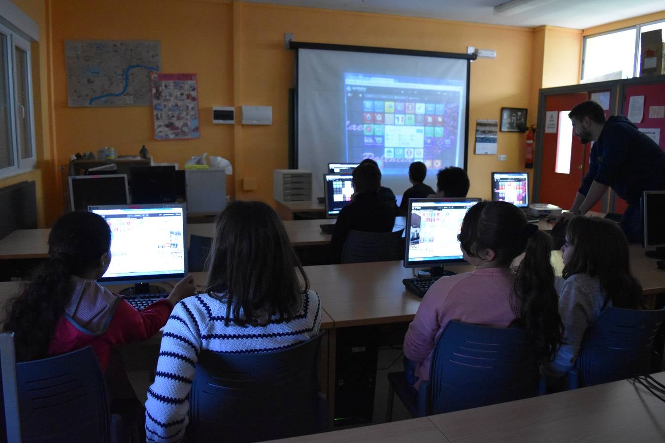 Las nuevas tecnologías invaden las aulas del Colegio público Castilla y León de Aguilar de Campoo