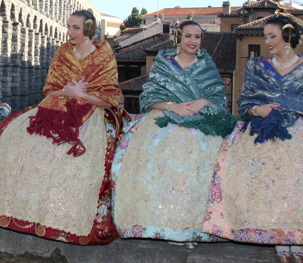 Las Fallas se pasean por Segovia