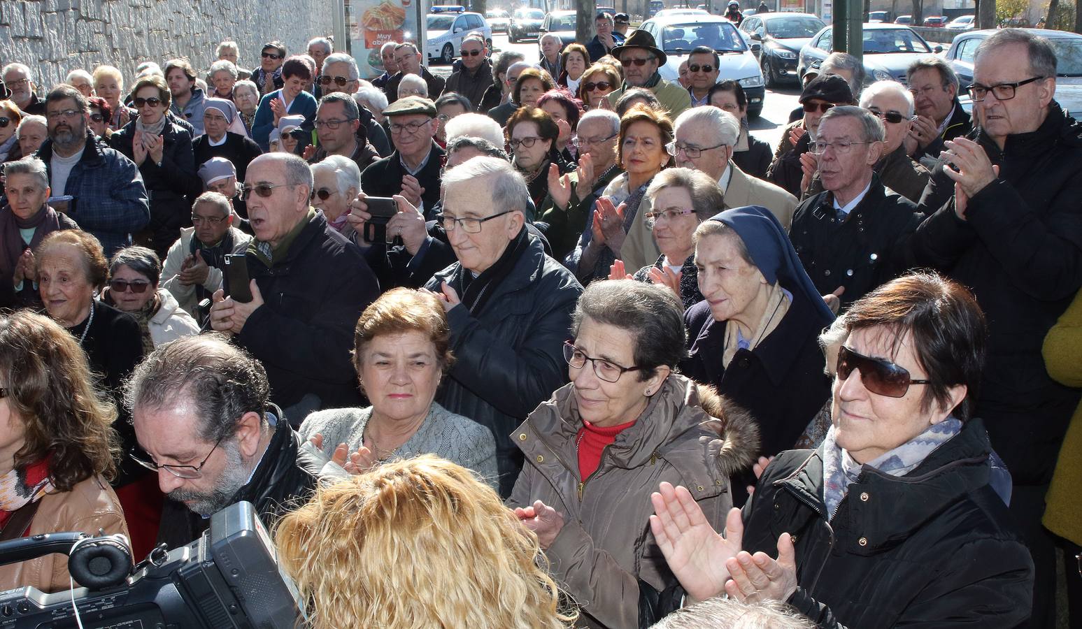 Segovia recuerda con una placa al obispo Antonio Palenzuela