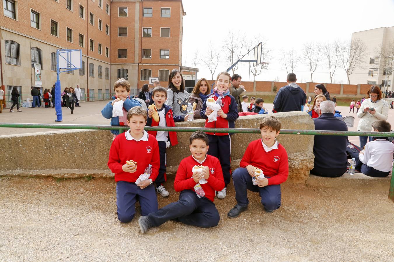 Bocata solidario de Manos Unidas en Salamanca