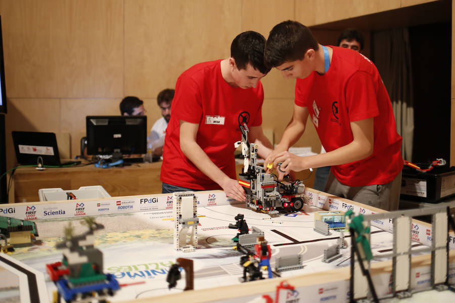 La First Lego League llega a la Universidad de Salamanca