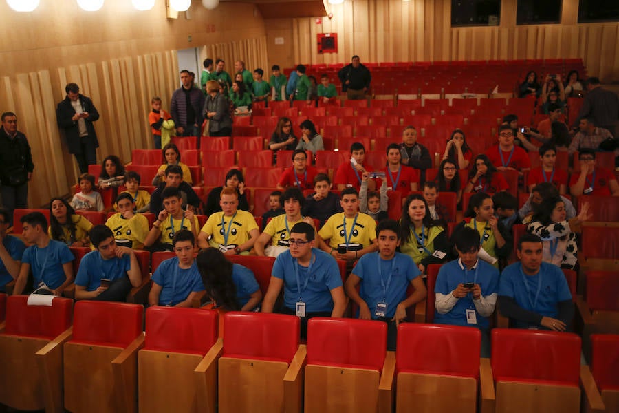 La First Lego League llega a la Universidad de Salamanca