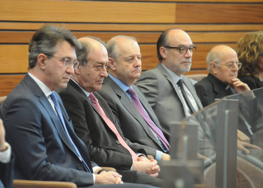 Entrega de medallas en las Cortes de Castilla y León