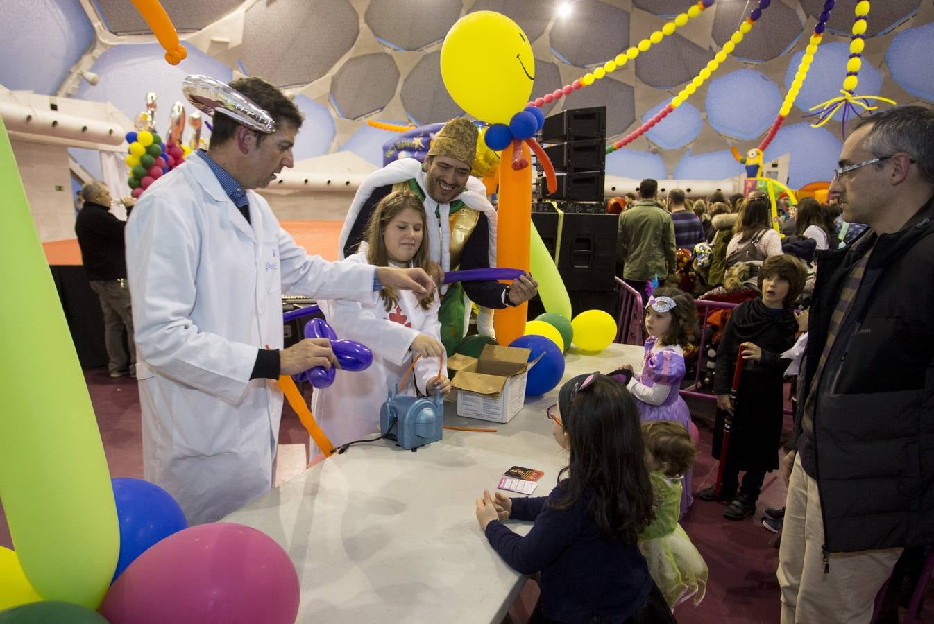 Talleres de Carnaval en la Cúpula del Milenio de Valladolid