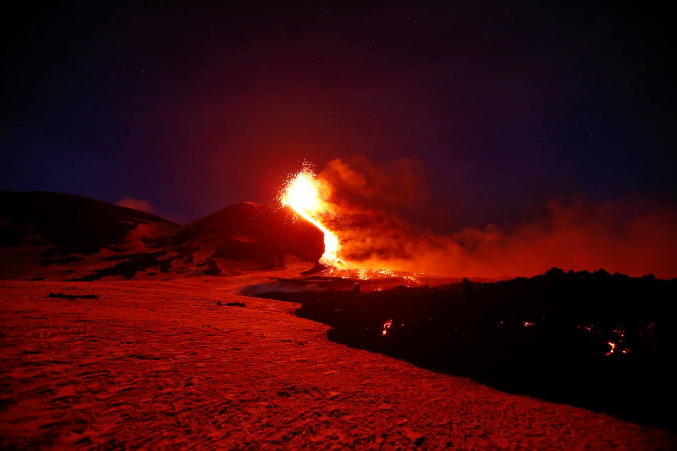 La espectacular erupción del volcán Etna