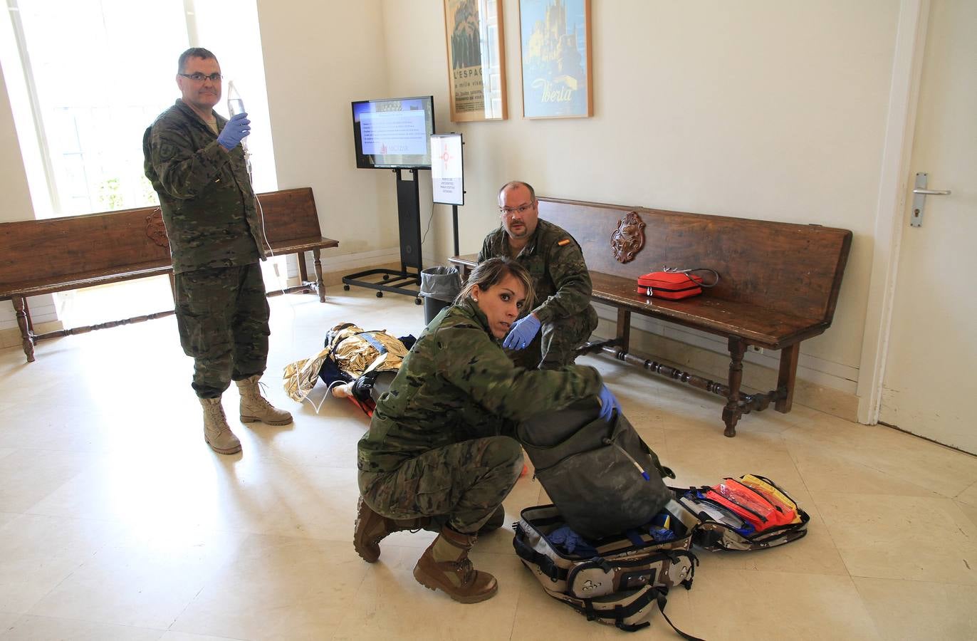 Un simulacro en el Alcázar de Segovia recuerda el incendio que destruyó la fortaleza en 1862