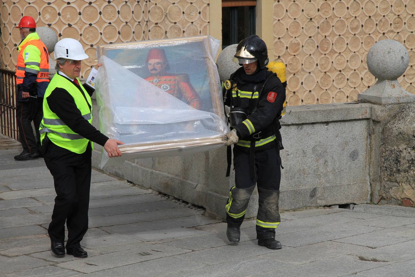 Un simulacro en el Alcázar de Segovia recuerda el incendio que destruyó la fortaleza en 1862