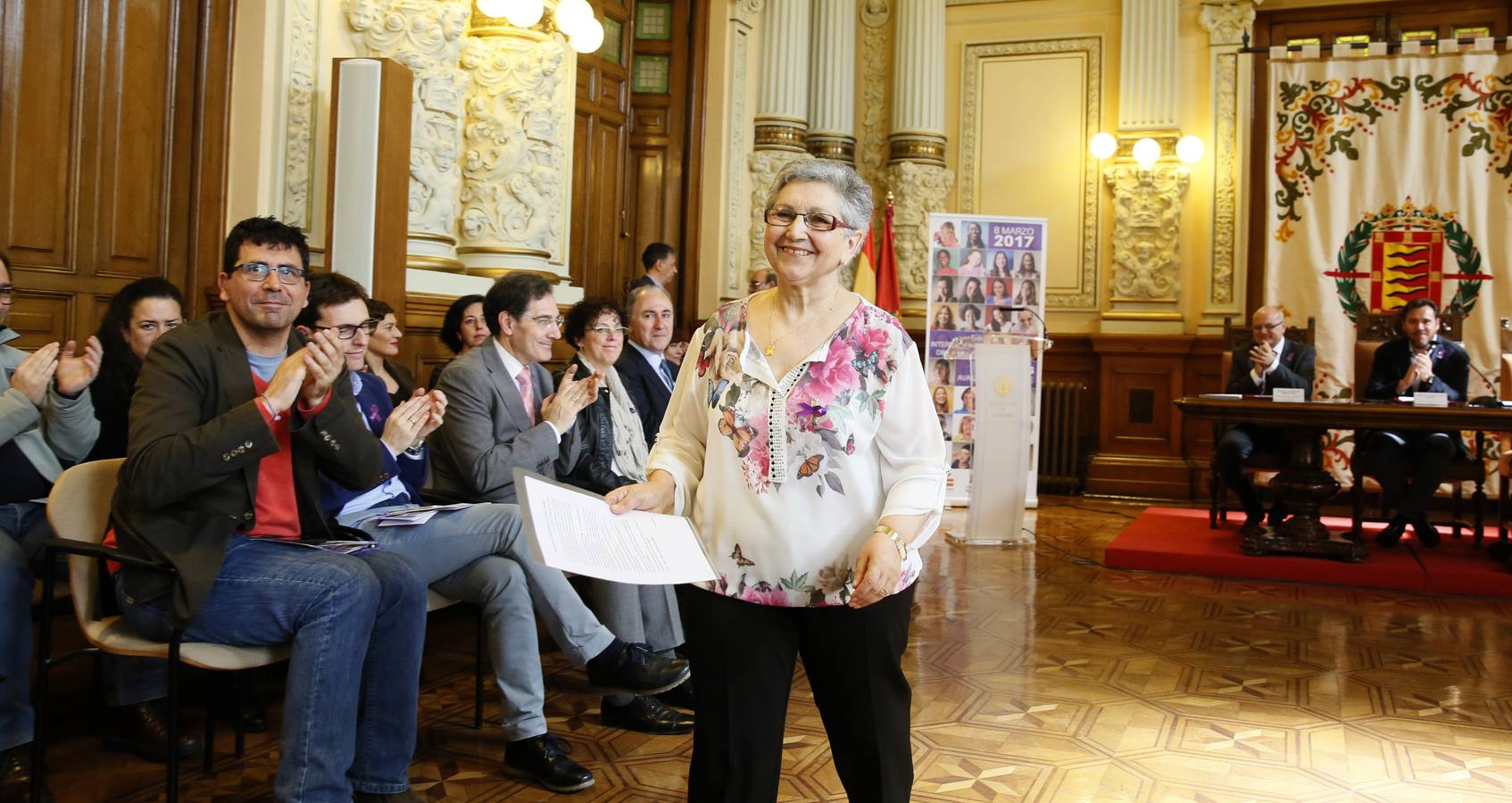 Lectura del manifiesto del Día Internacional de la Mujer en el Ayuntamiento de Valladolid