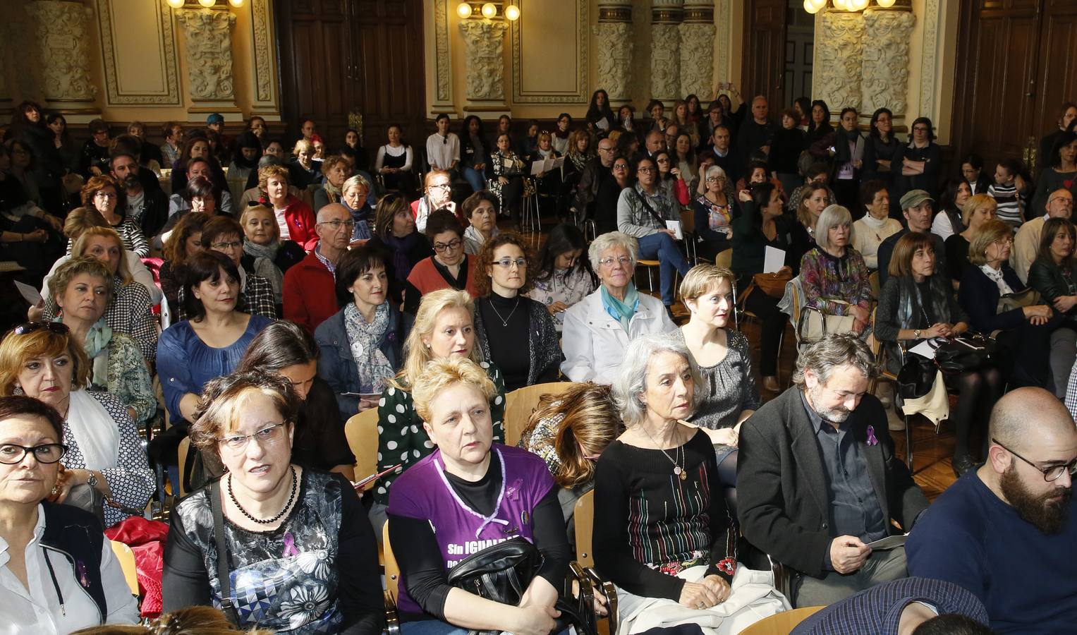 Lectura del manifiesto del Día Internacional de la Mujer en el Ayuntamiento de Valladolid