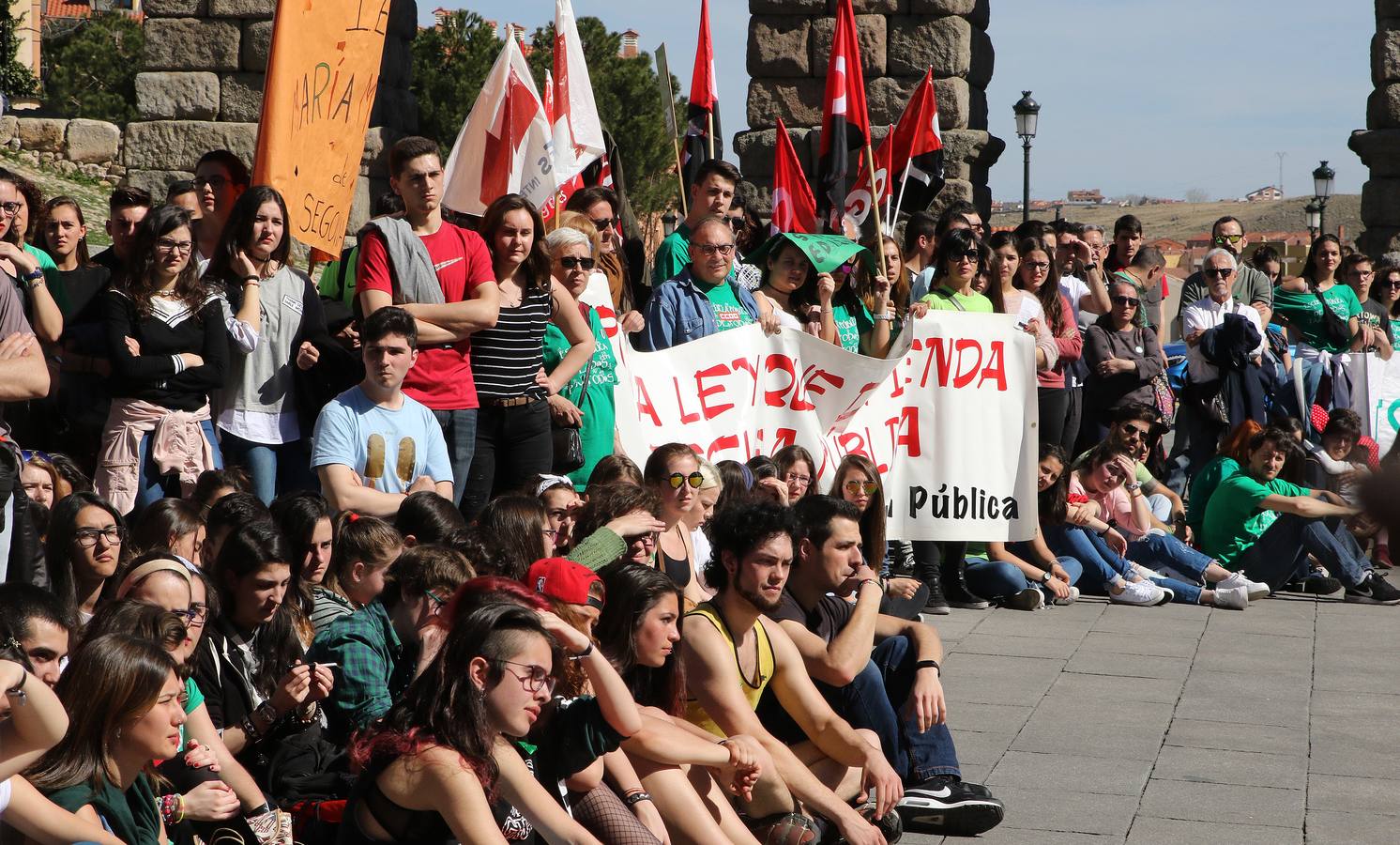 Segovia apoya la huelga en Educación