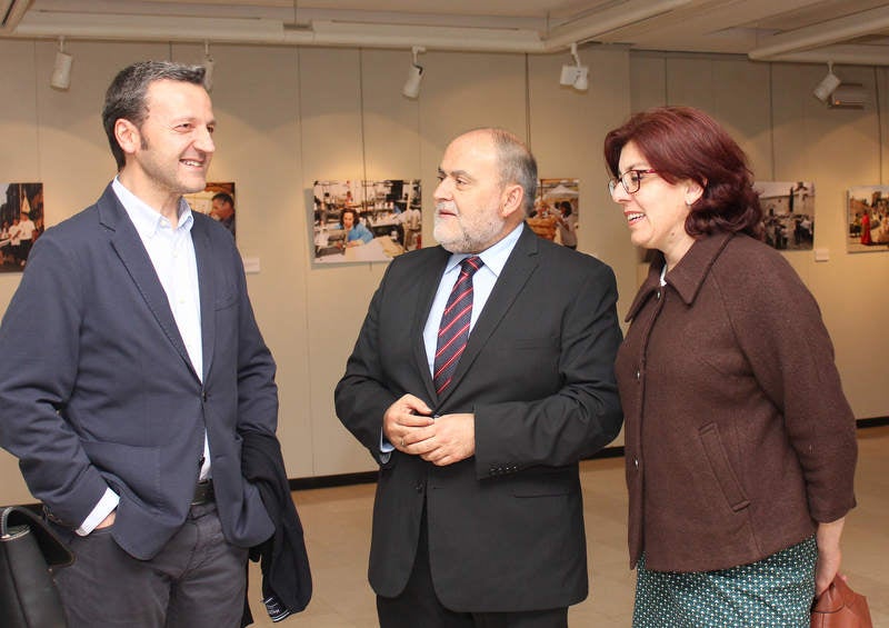 Inauguración de la exposición &#039;Un año en imágenes 2016&#039; de Palencia (1/2)